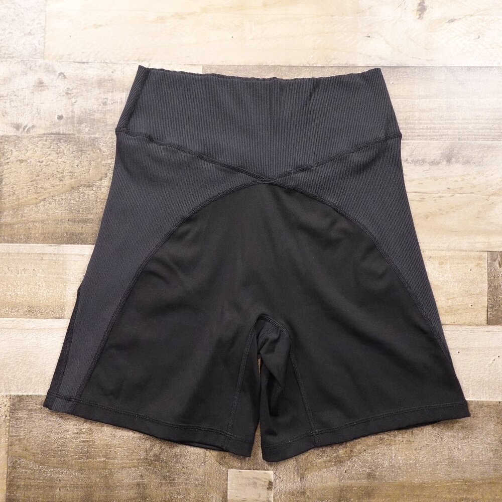 Aerie OFFLINE Goals Bike Shorts Women’s XL Black High Rise 7” Activewear